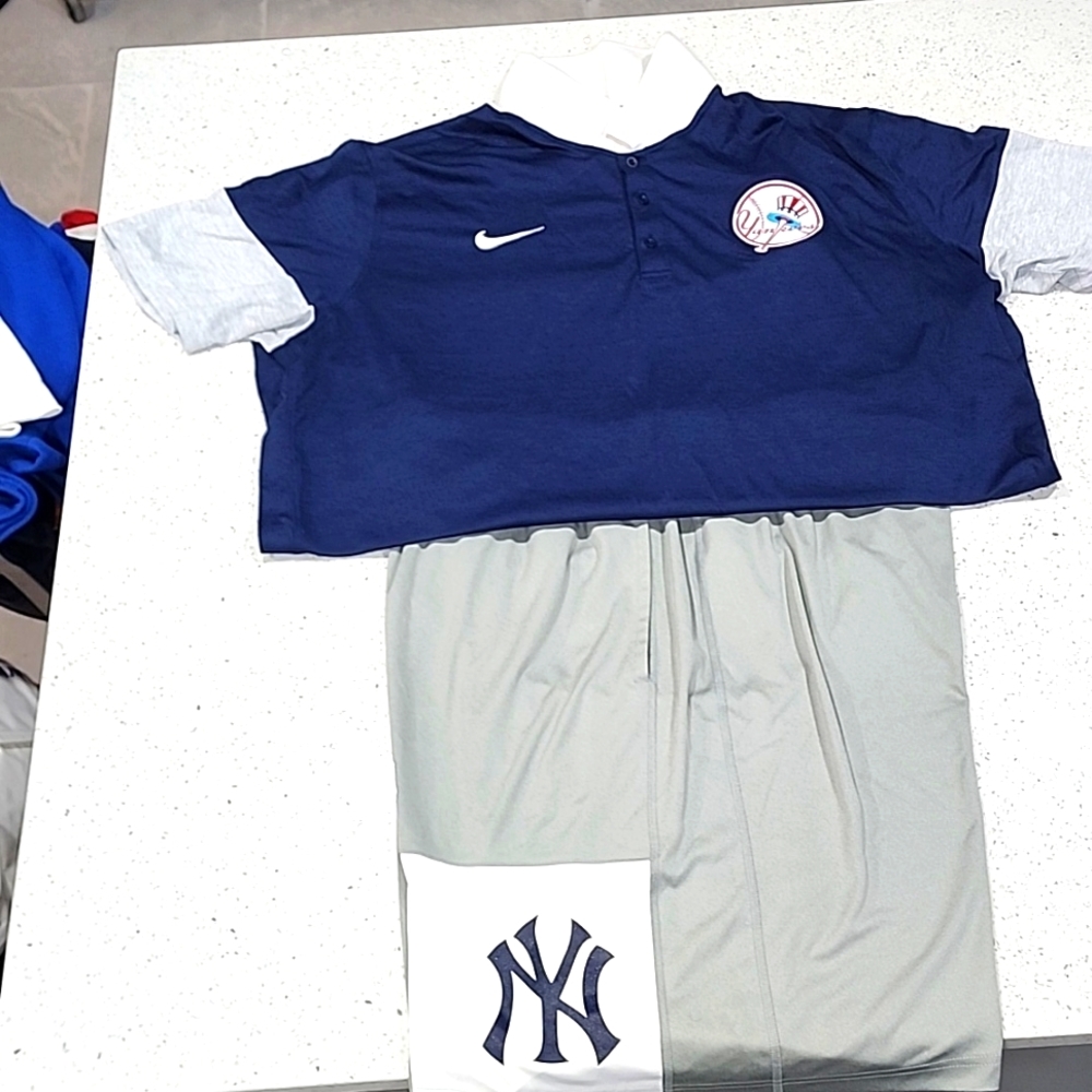 Yankee Nike Dri-FIT short set